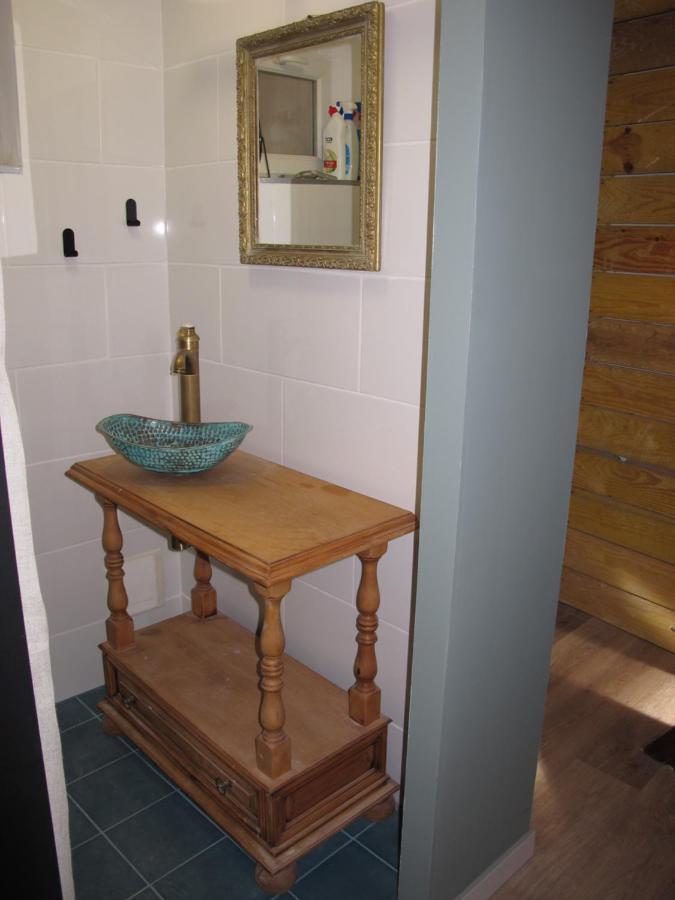 Appartement T1 Bis Cosy Avec Patio 17 Bis Tourbes Экстерьер фото