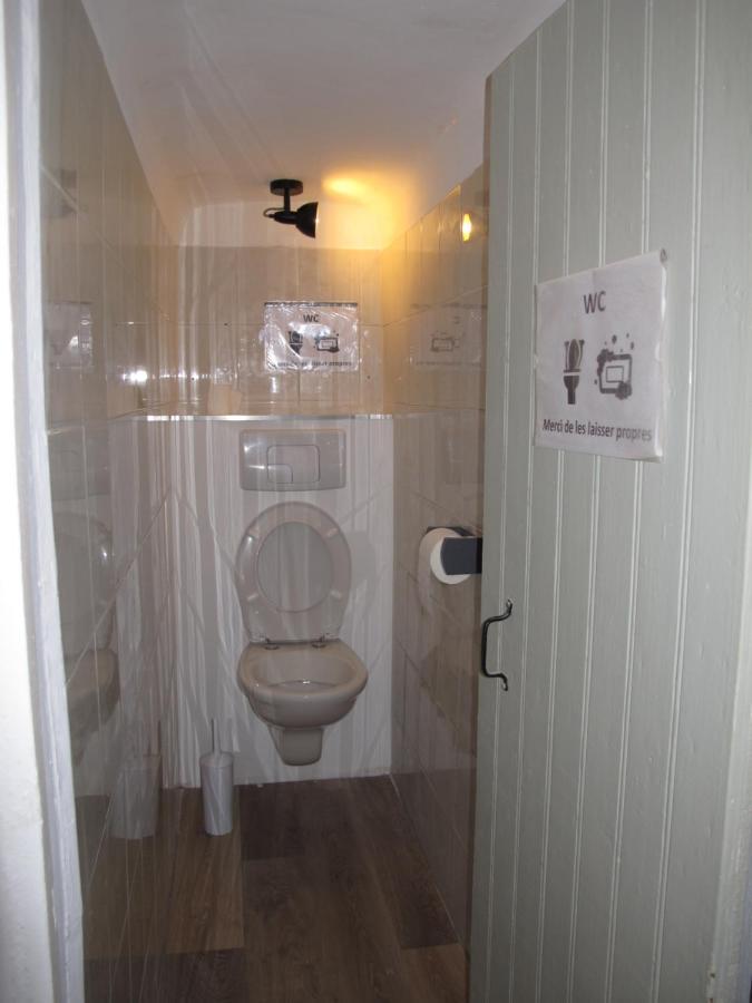 Appartement T1 Bis Cosy Avec Patio 17 Bis Tourbes Экстерьер фото
