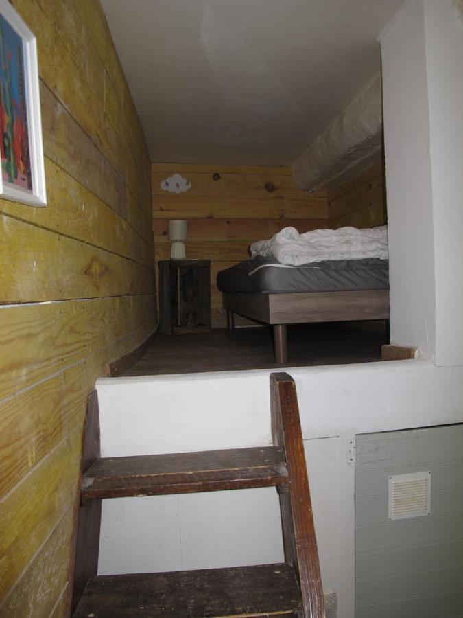 Appartement T1 Bis Cosy Avec Patio 17 Bis Tourbes Экстерьер фото